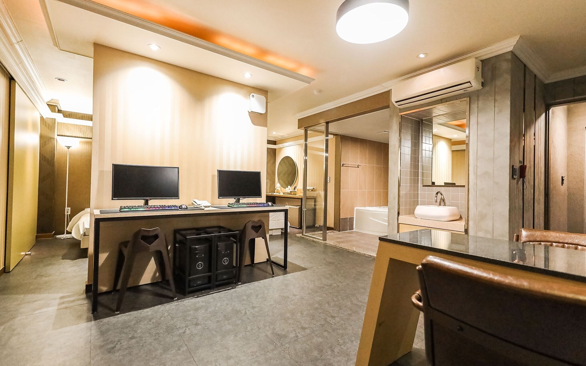 Daegu Seongseo Owall Hotel