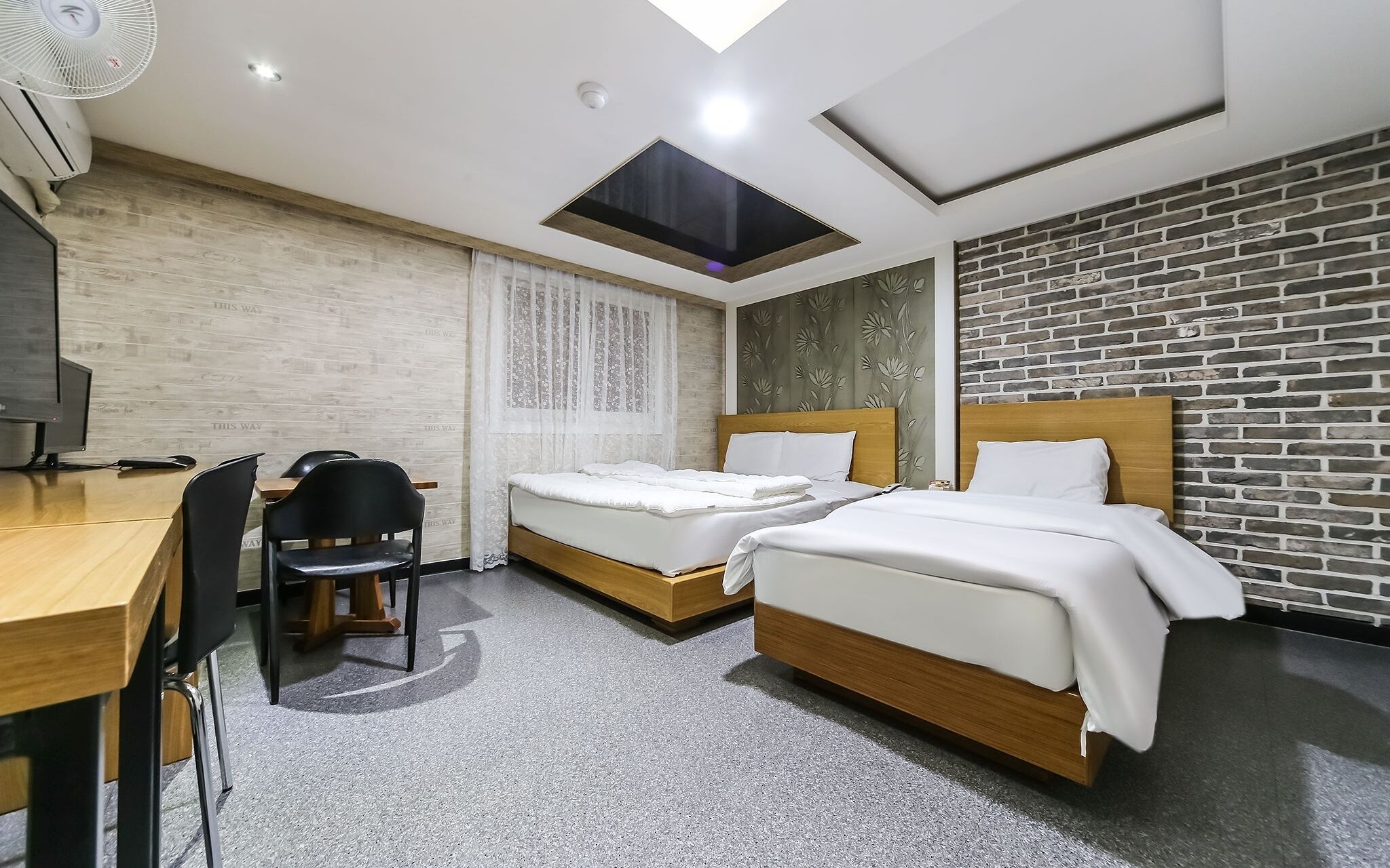 Deagu Seobu Station Venus