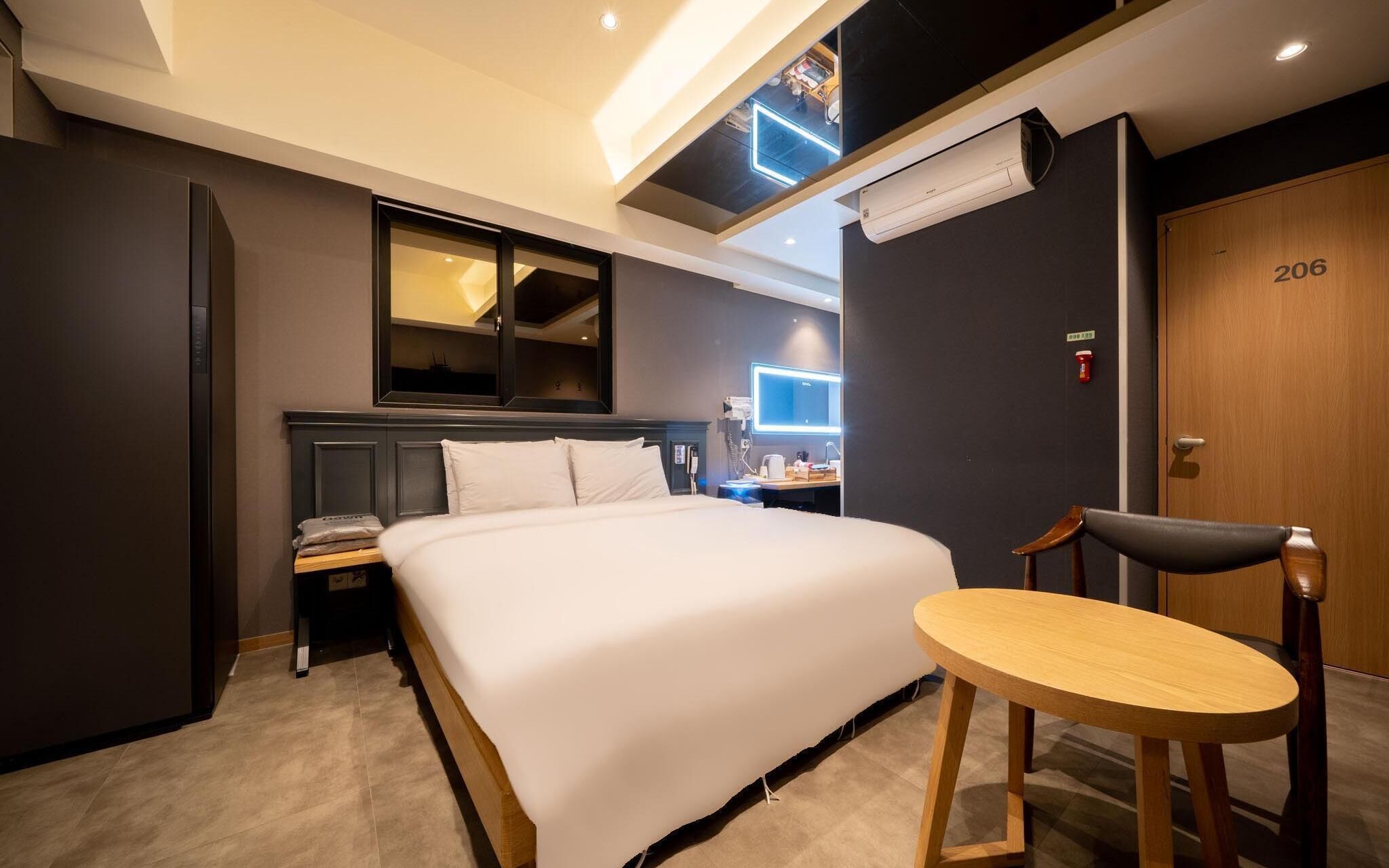 Deagu Taejeondong Soho 102