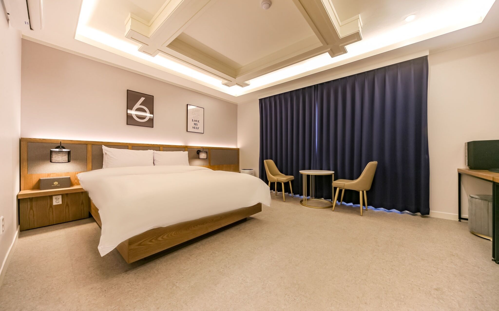 Dongchon Amusement Park Gallery Hotel