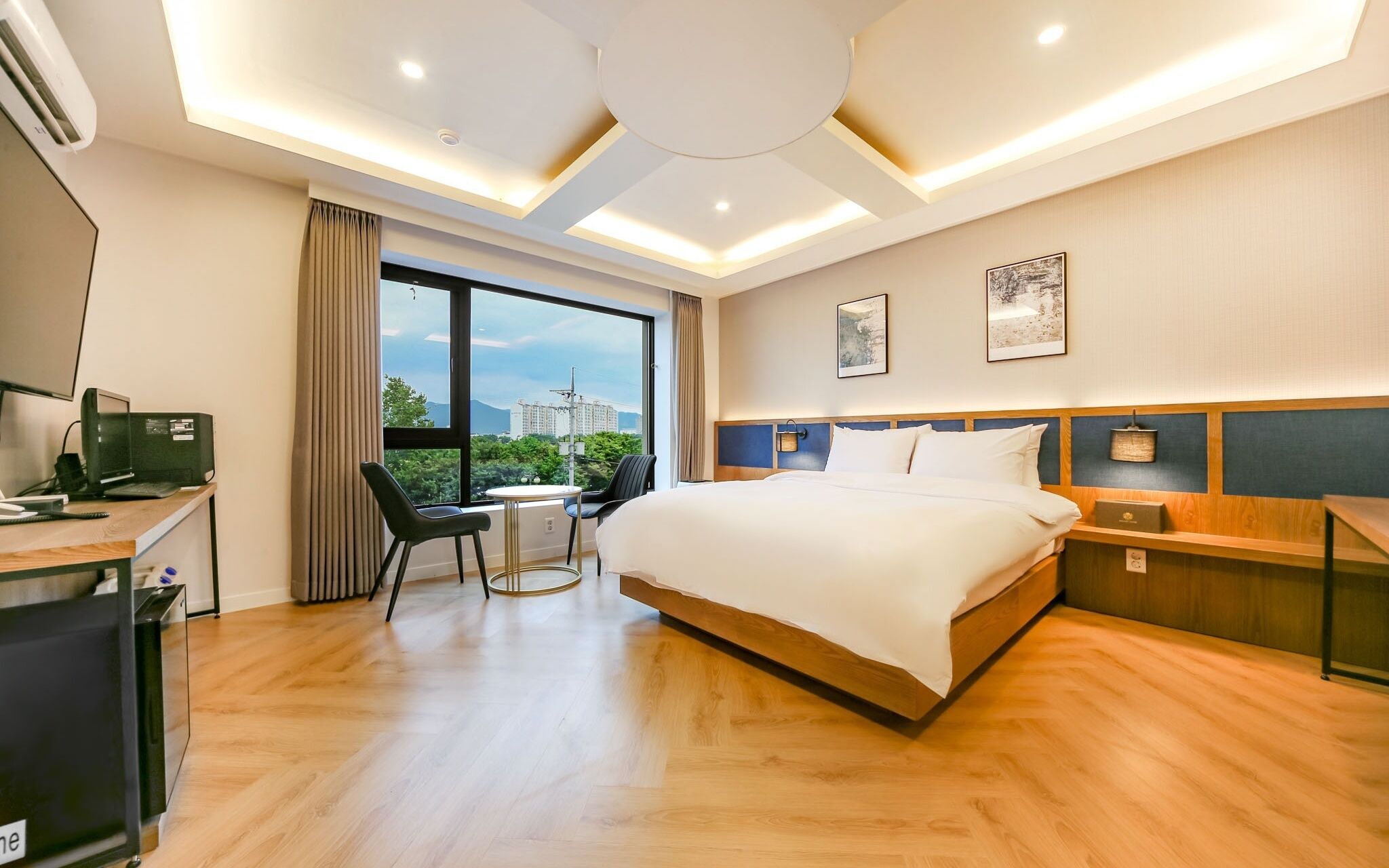 Dongchon Amusement Park Gallery Hotel