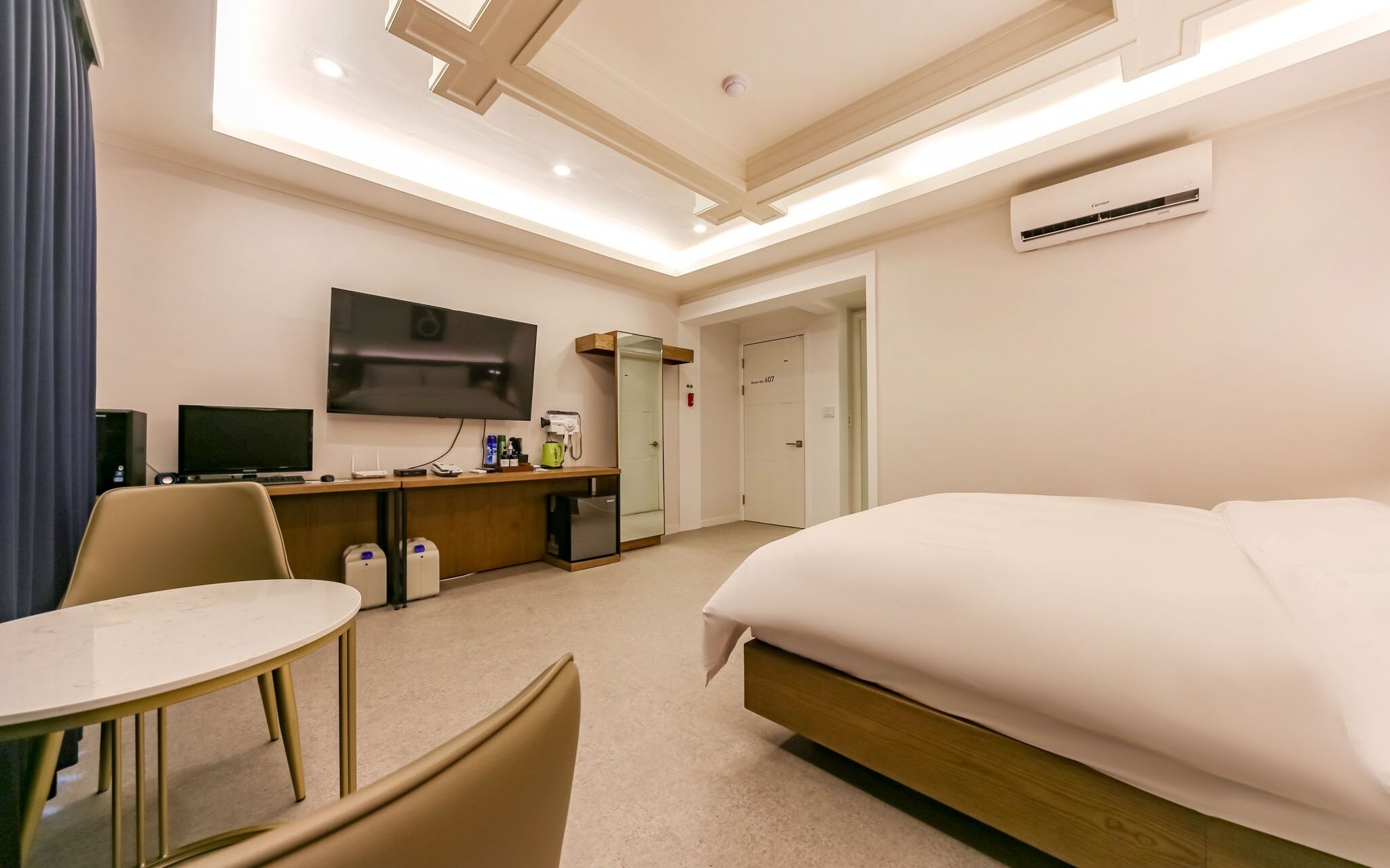 Dongchon Amusement Park Gallery Hotel