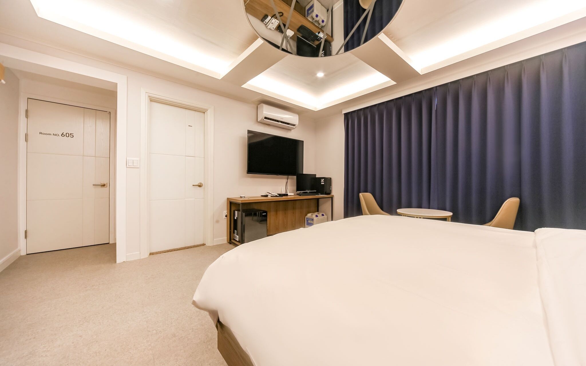 Dongchon Amusement Park Gallery Hotel