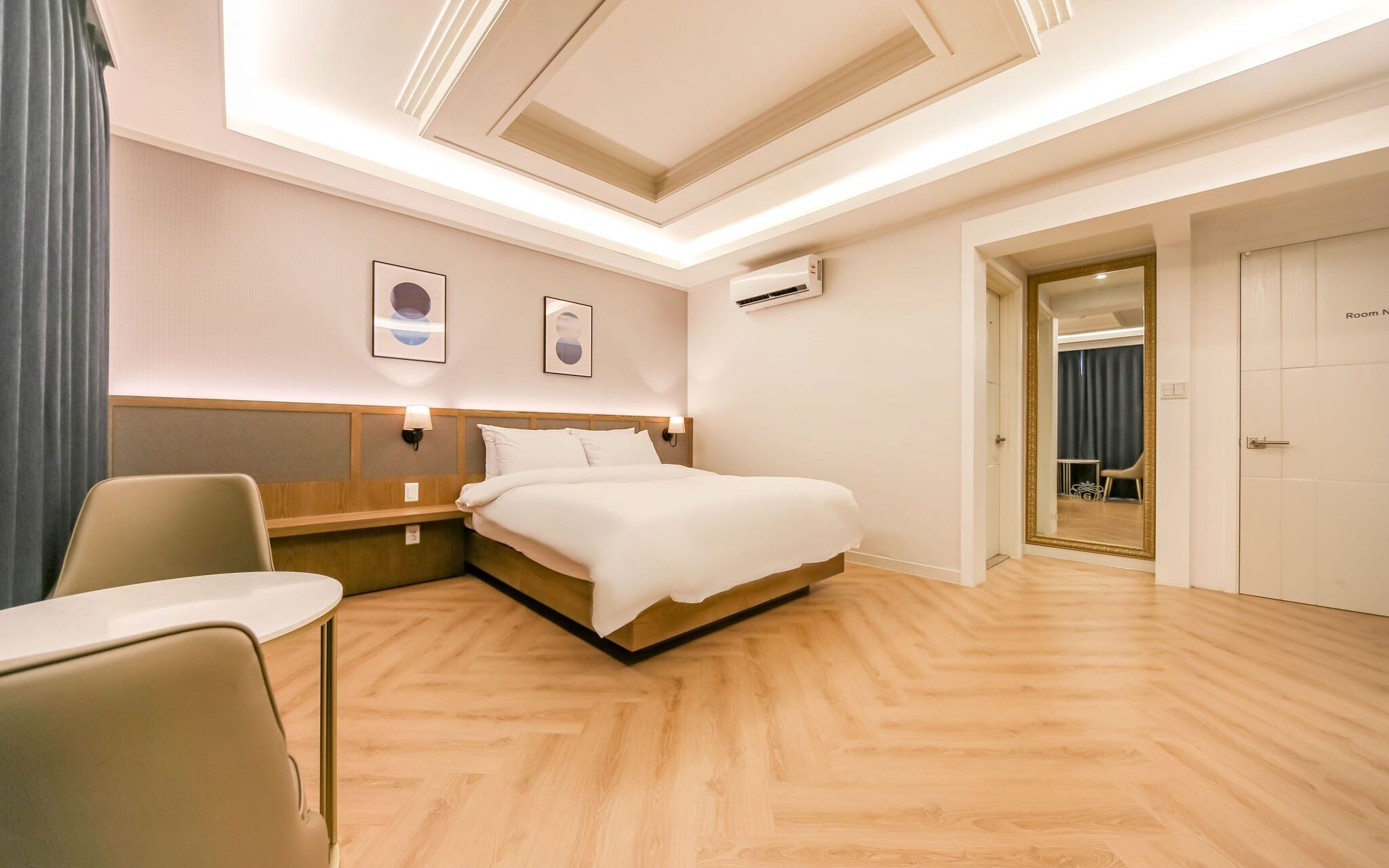 Dongchon Amusement Park Gallery Hotel