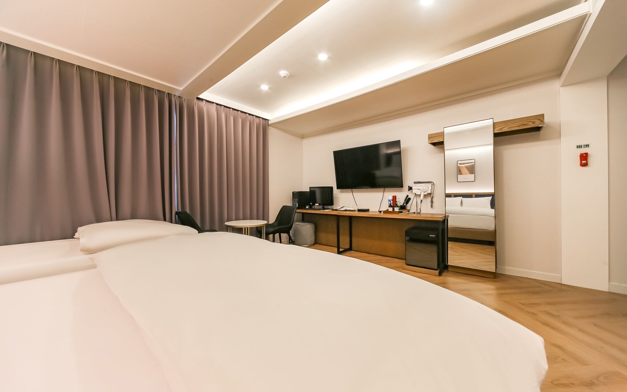 Dongchon Amusement Park Gallery Hotel