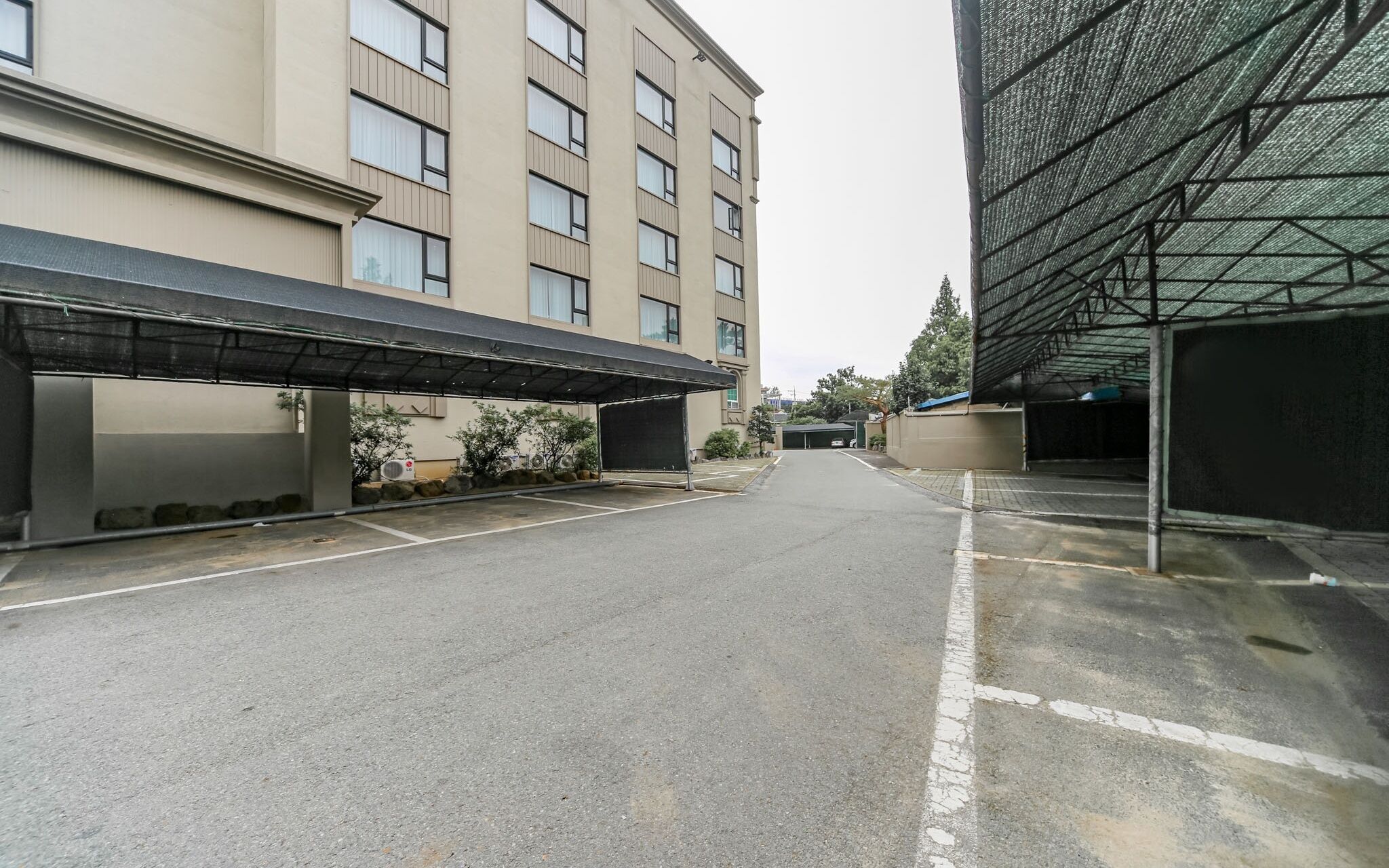 Dongchon Amusement Park Gallery Hotel
