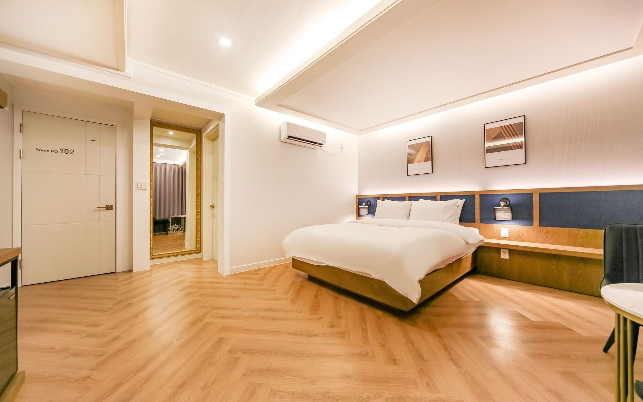 Dongchon Amusement Park Gallery Hotel