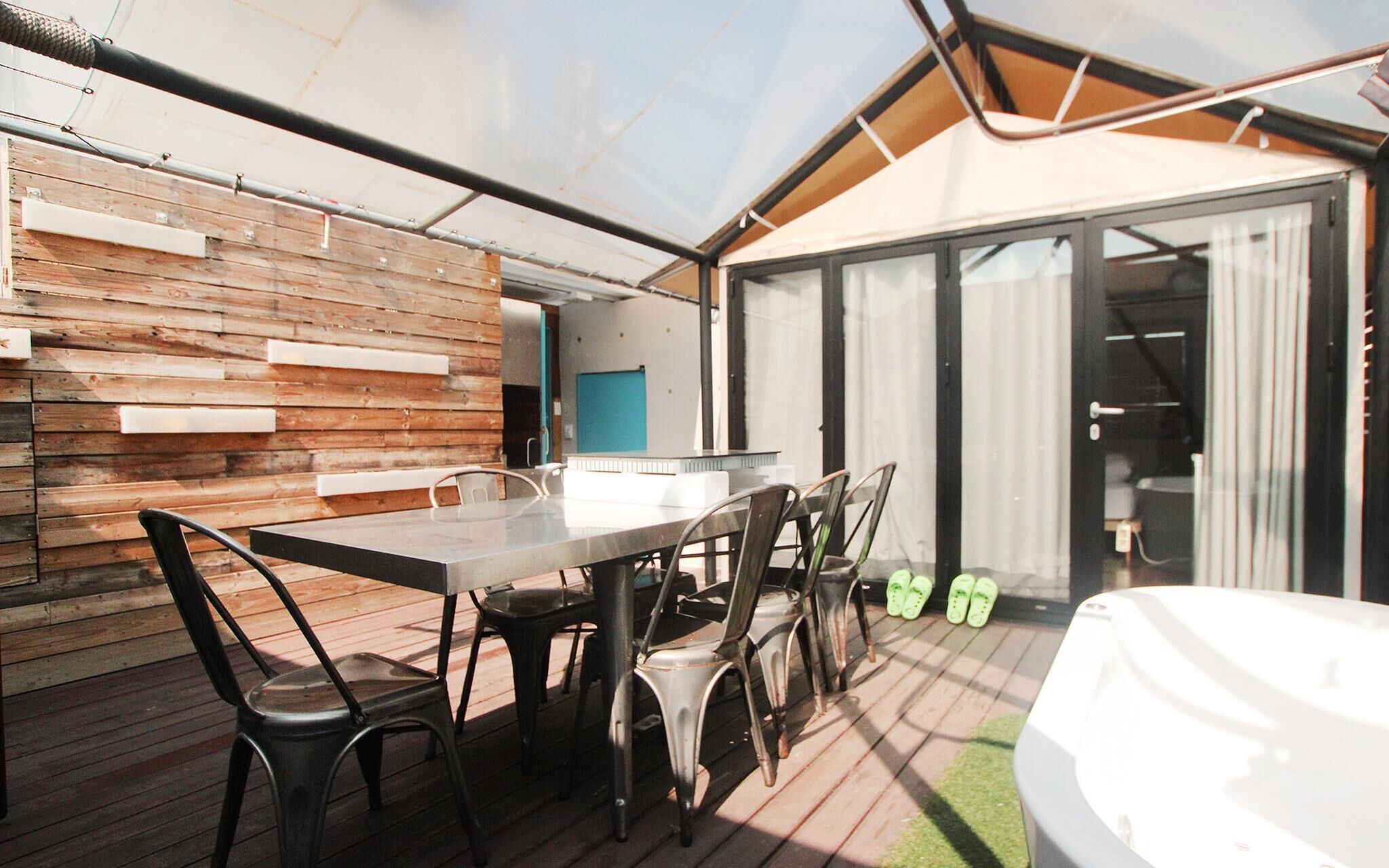 Eco Motel