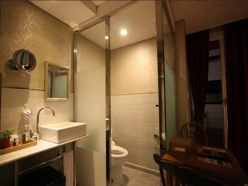 February Boutique Hotel Hwanggeum
