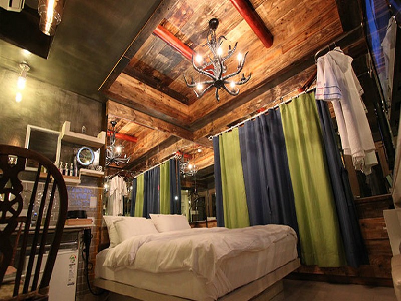 February Boutique Hotel Hwanggeum