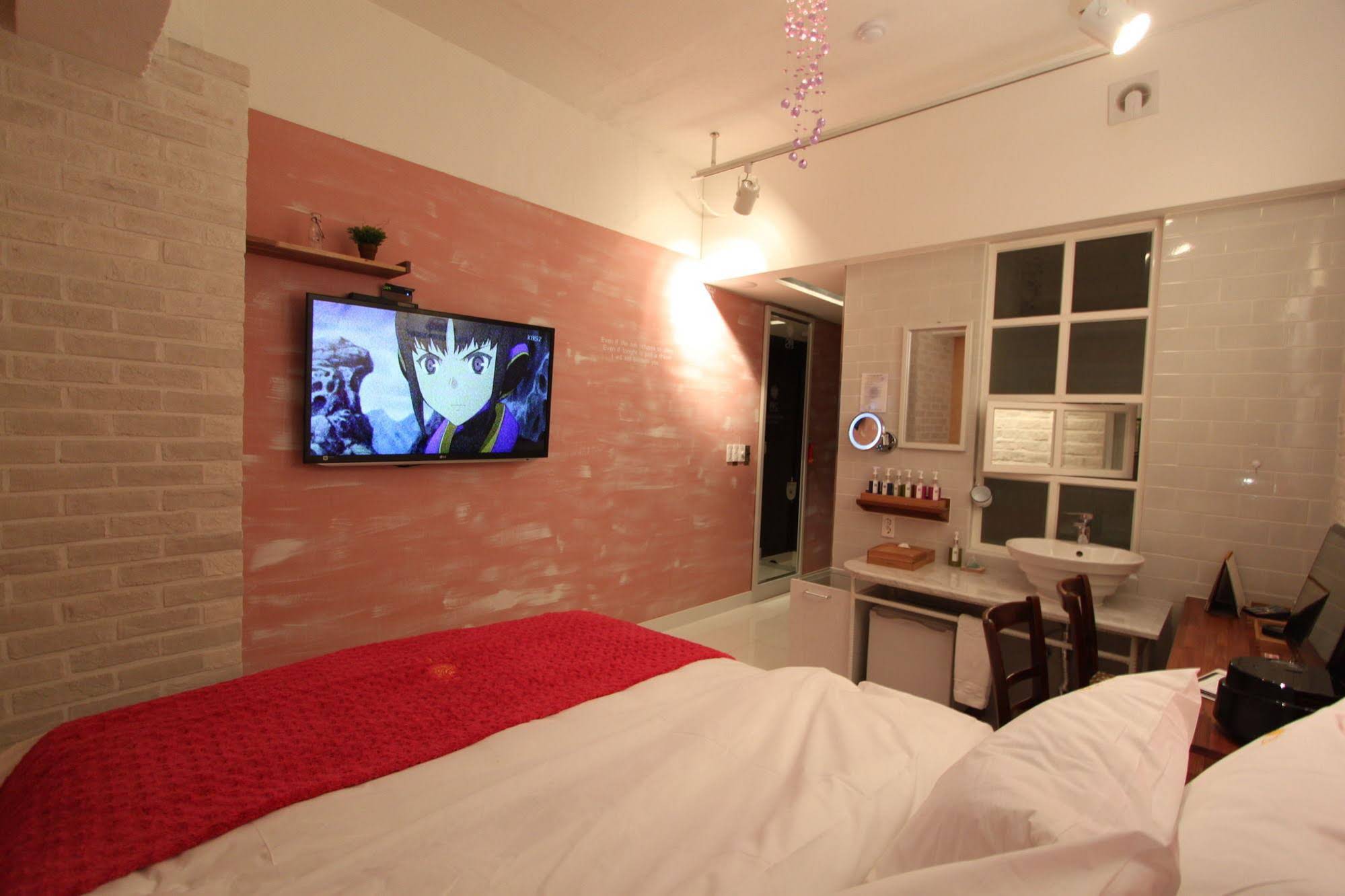 February Hotel Apsan