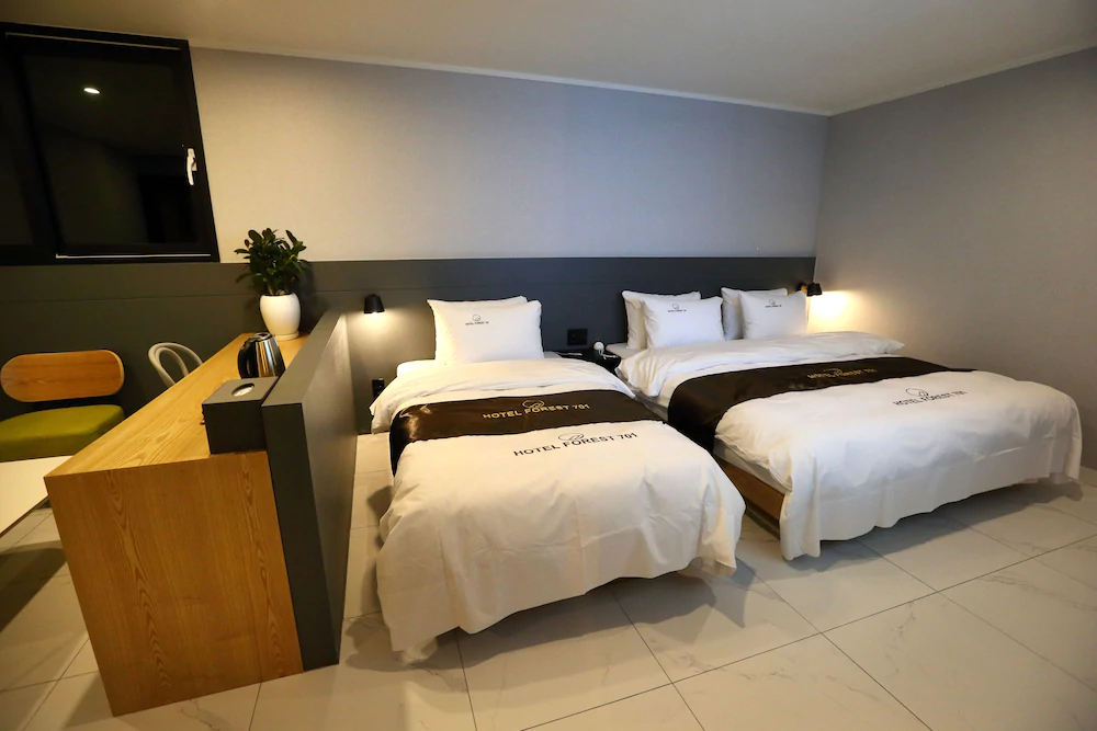 Forest 701 Hotel