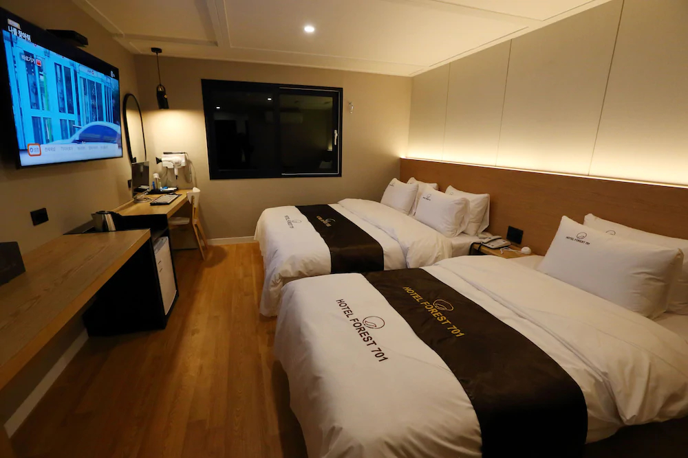 Forest 701 Hotel