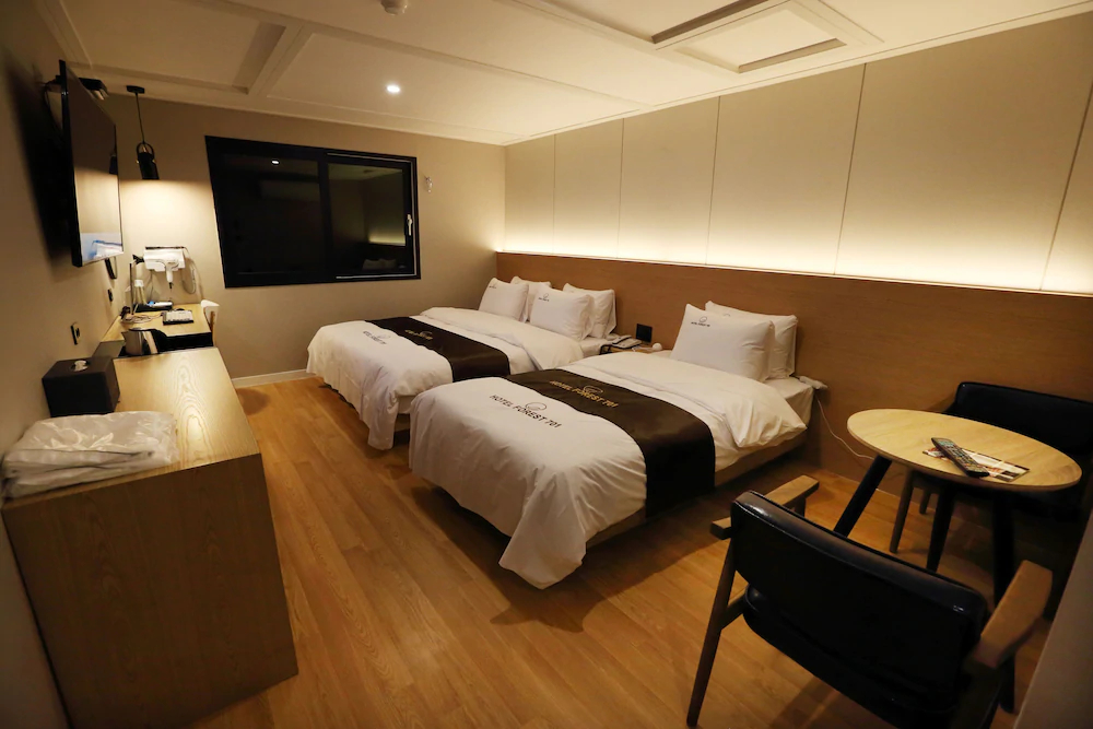 Forest 701 Hotel