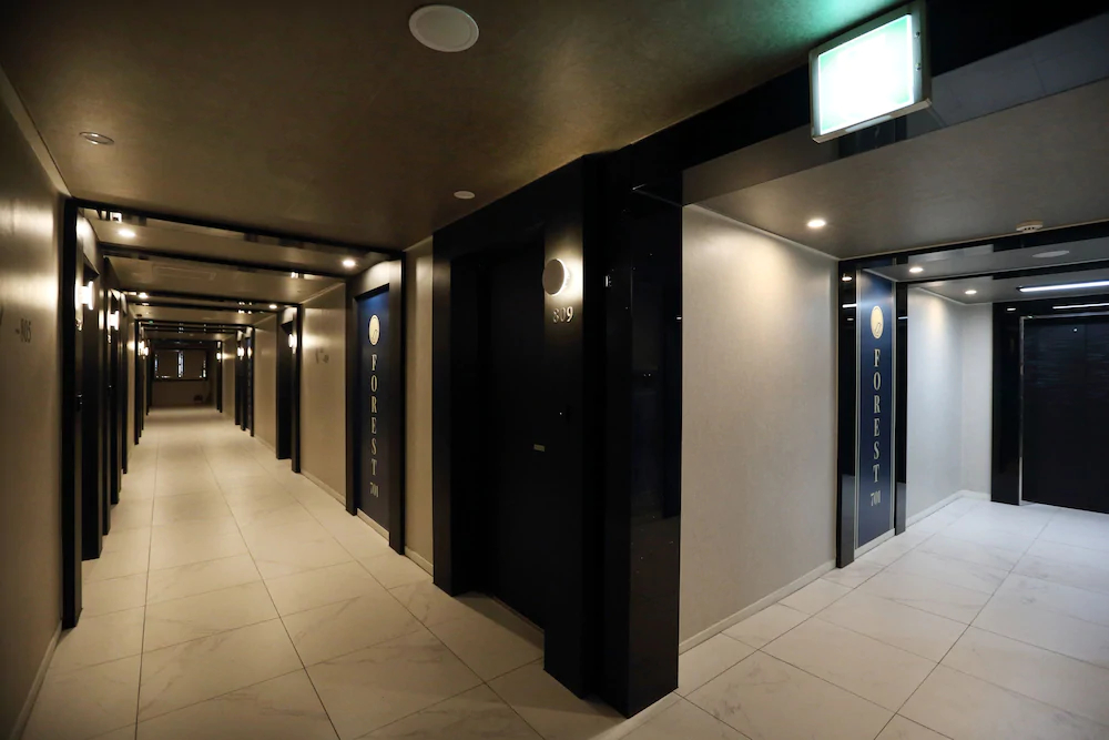 Forest 701 Hotel