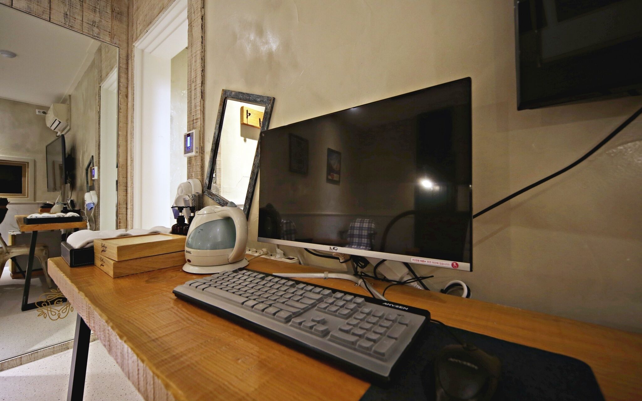 Gallery Hotel