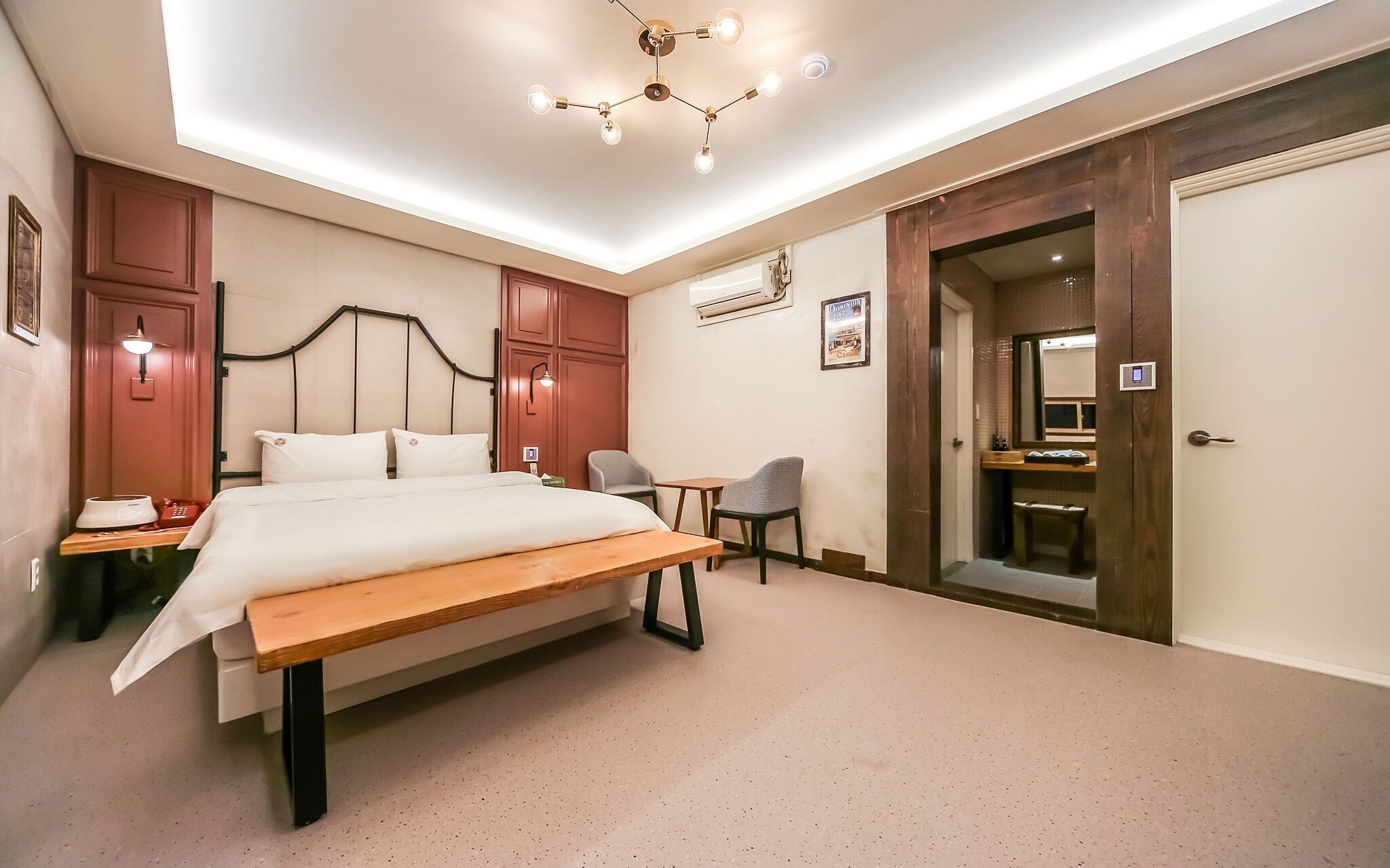 Gallery Hotel