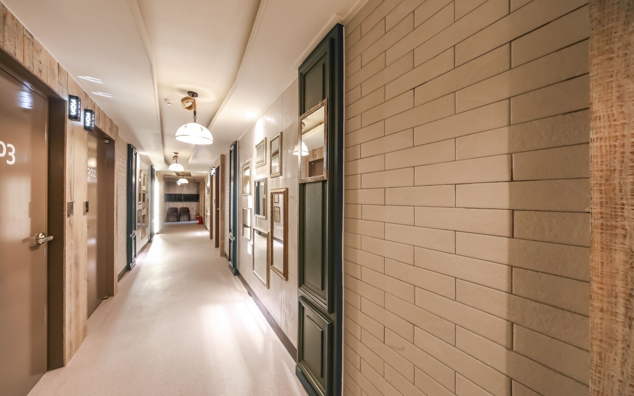 Gallery Hotel