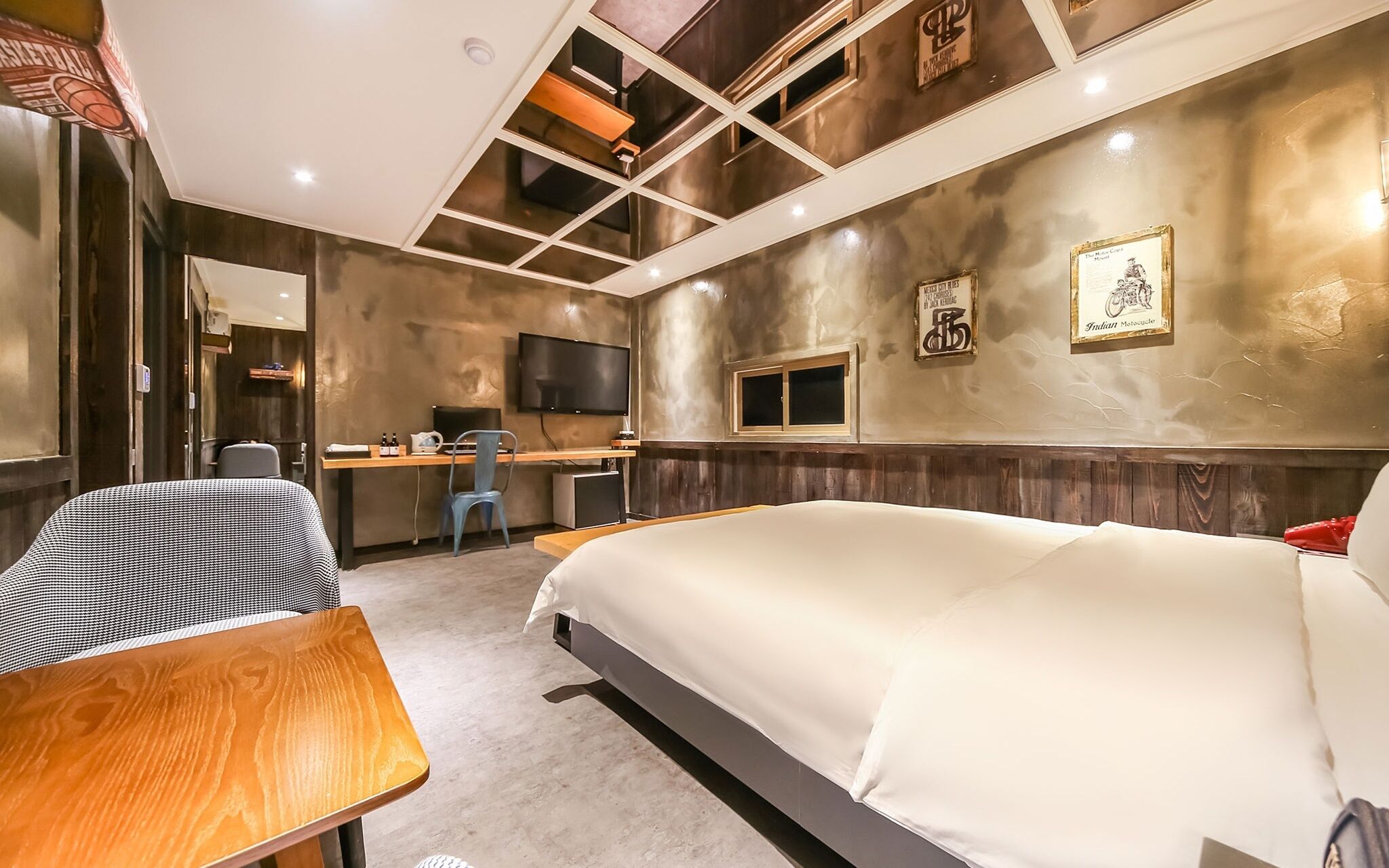 Gallery Hotel