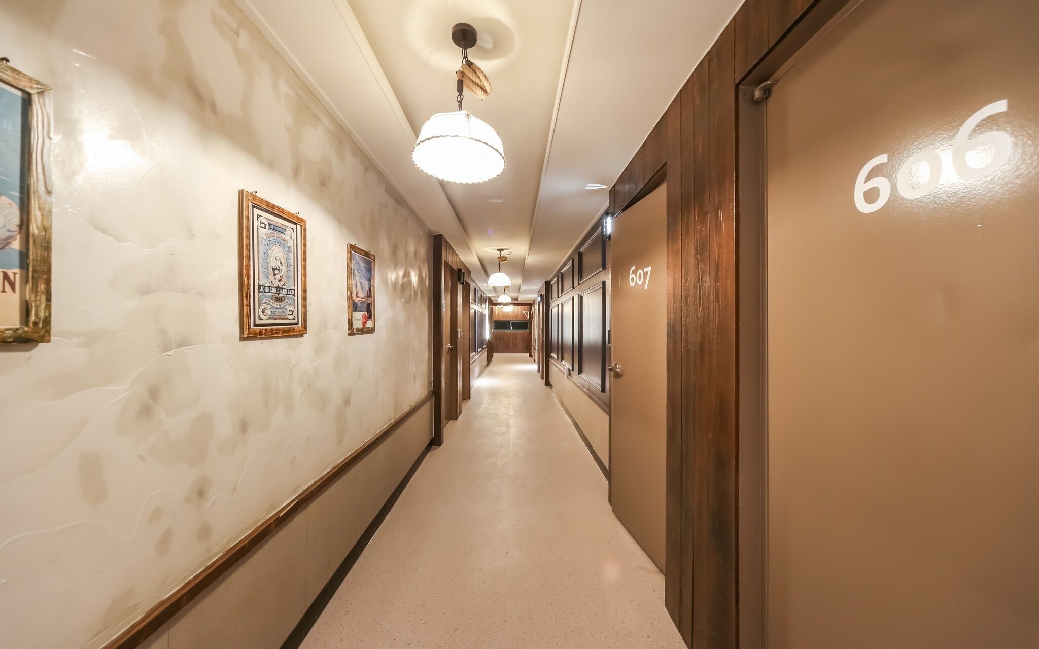 Gallery Hotel