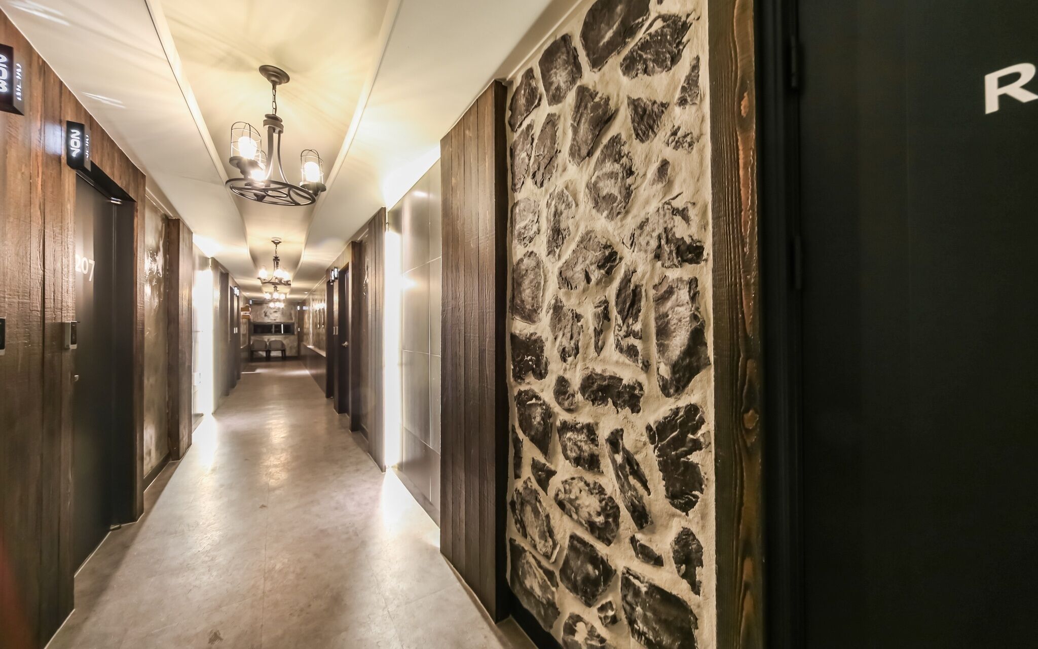 Gallery Hotel