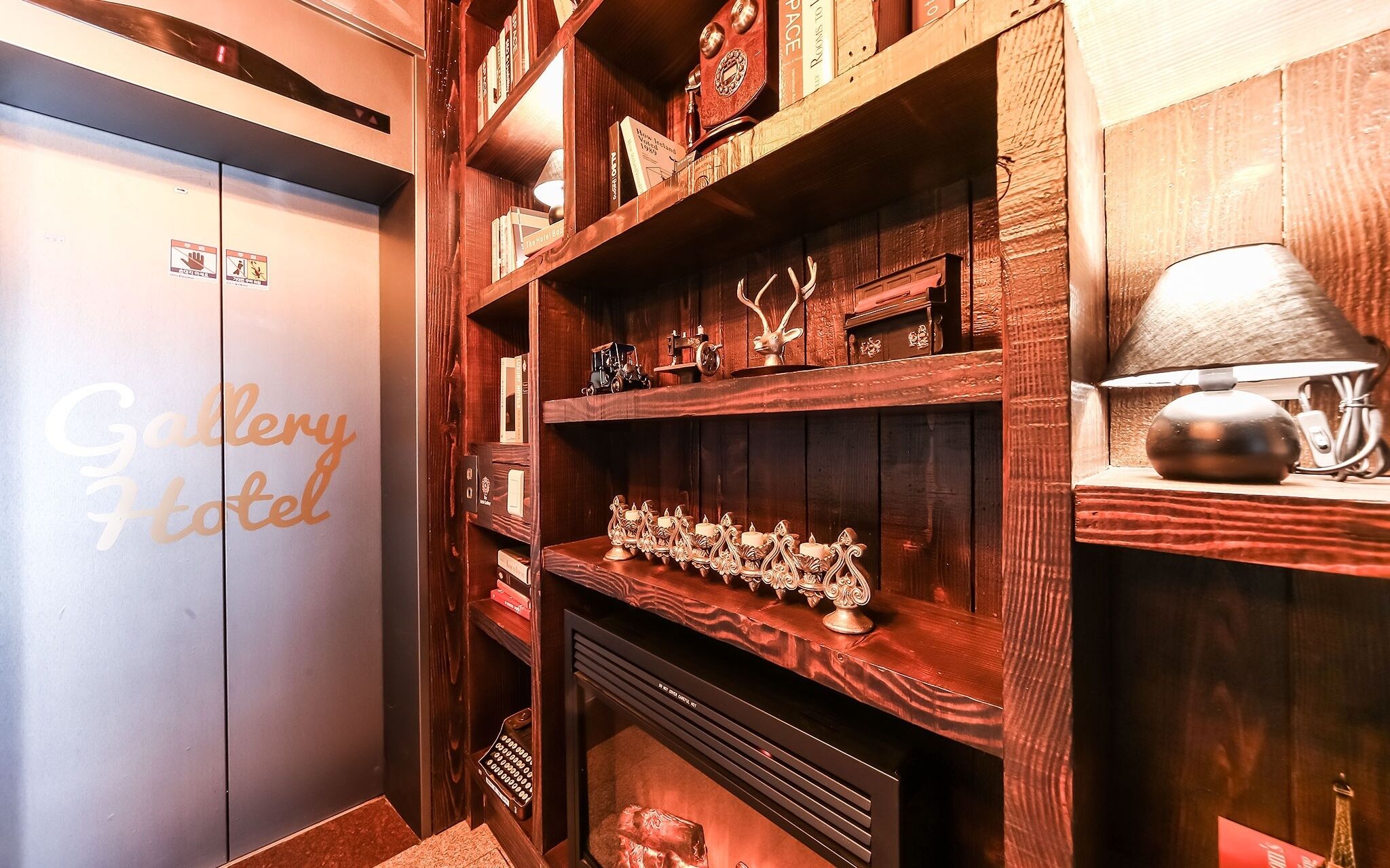 Gallery Hotel