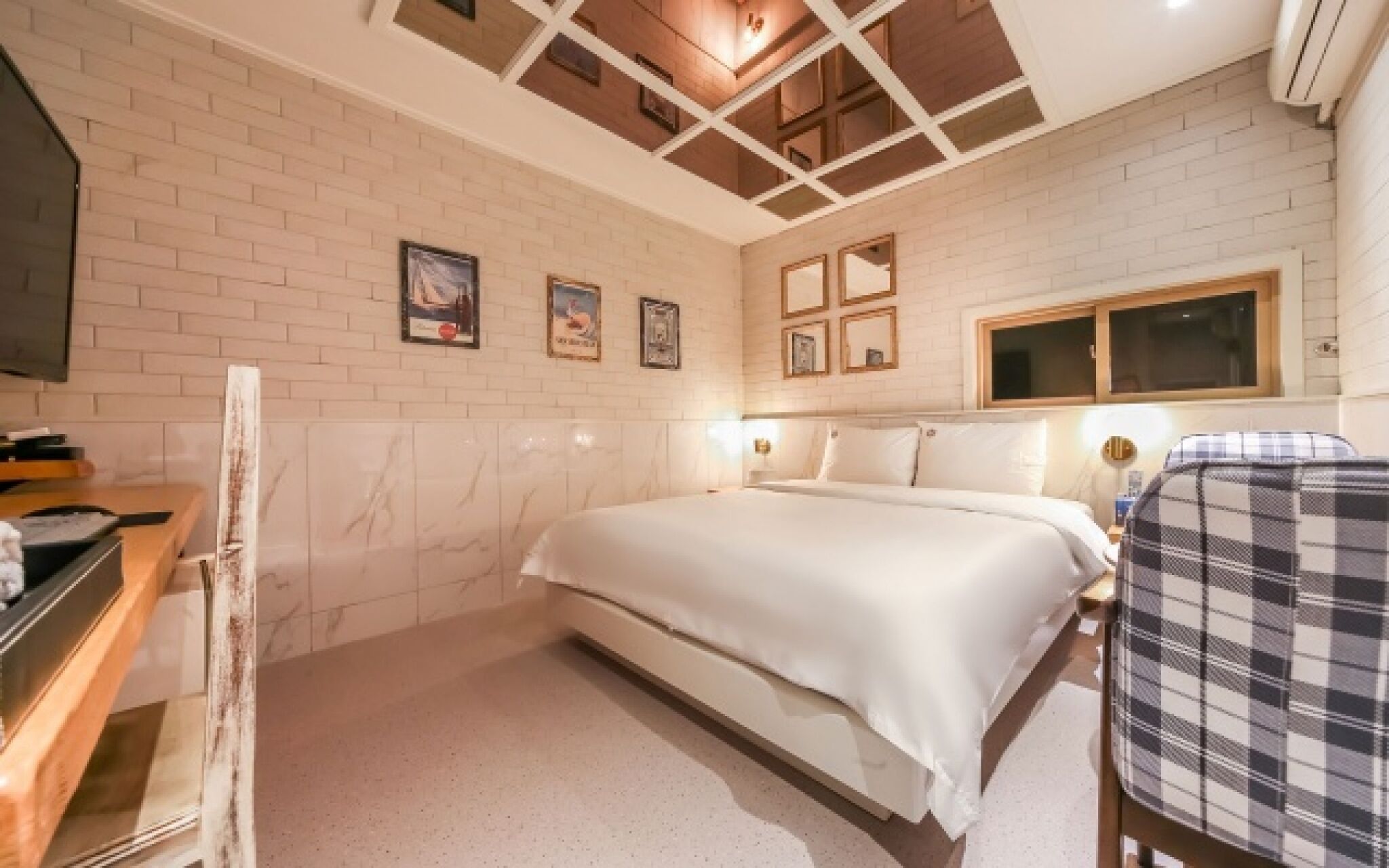 Gallery Hotel