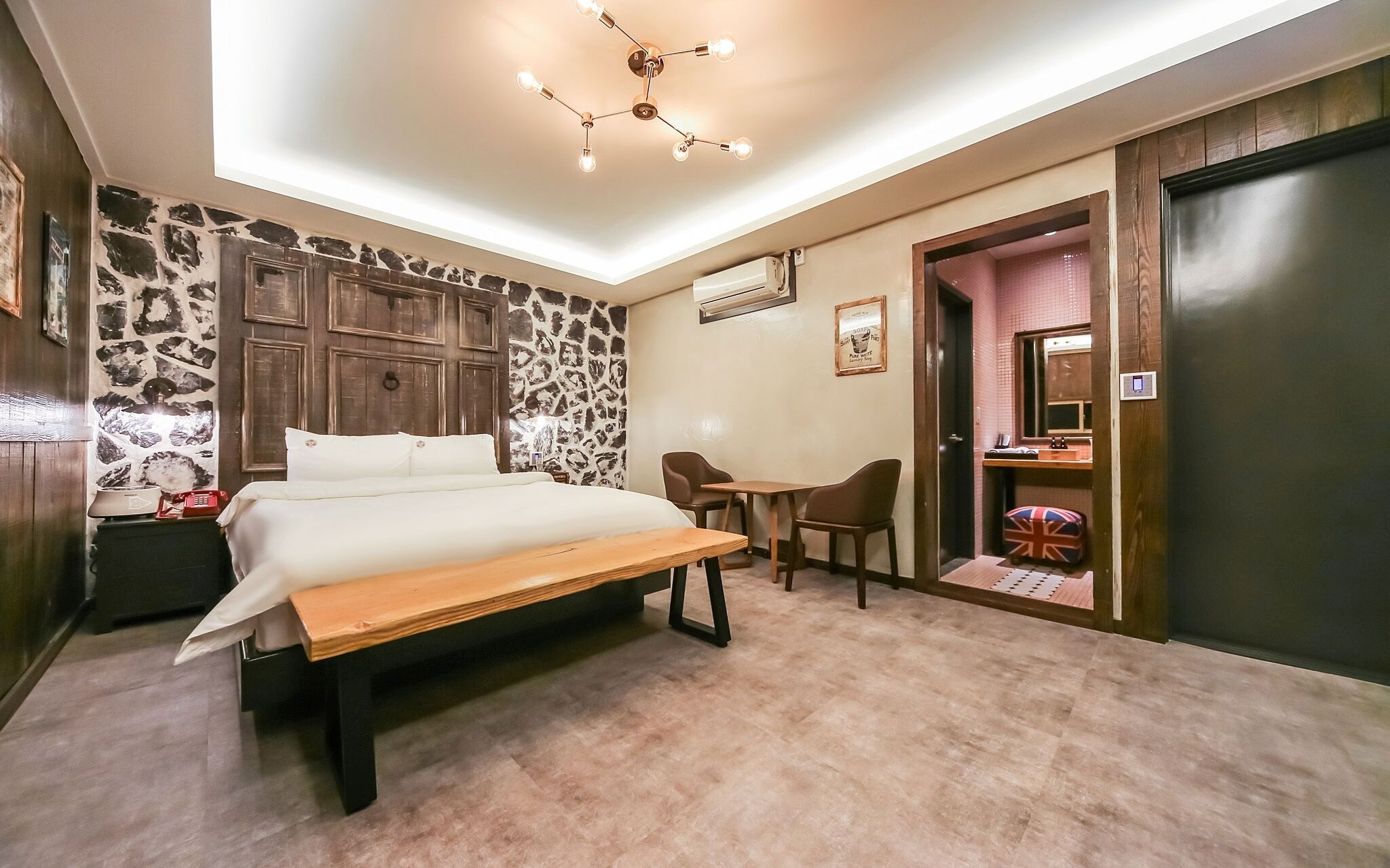 Gallery Hotel