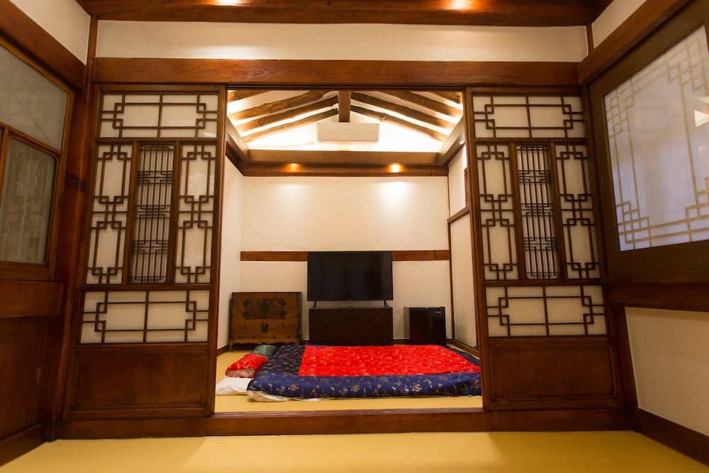 Hanok 1957