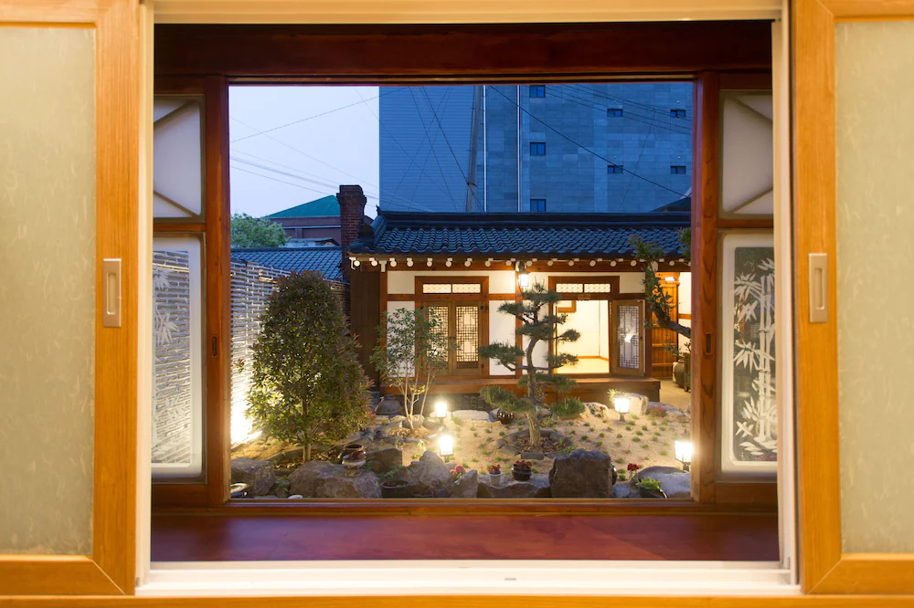 Hanok 1957