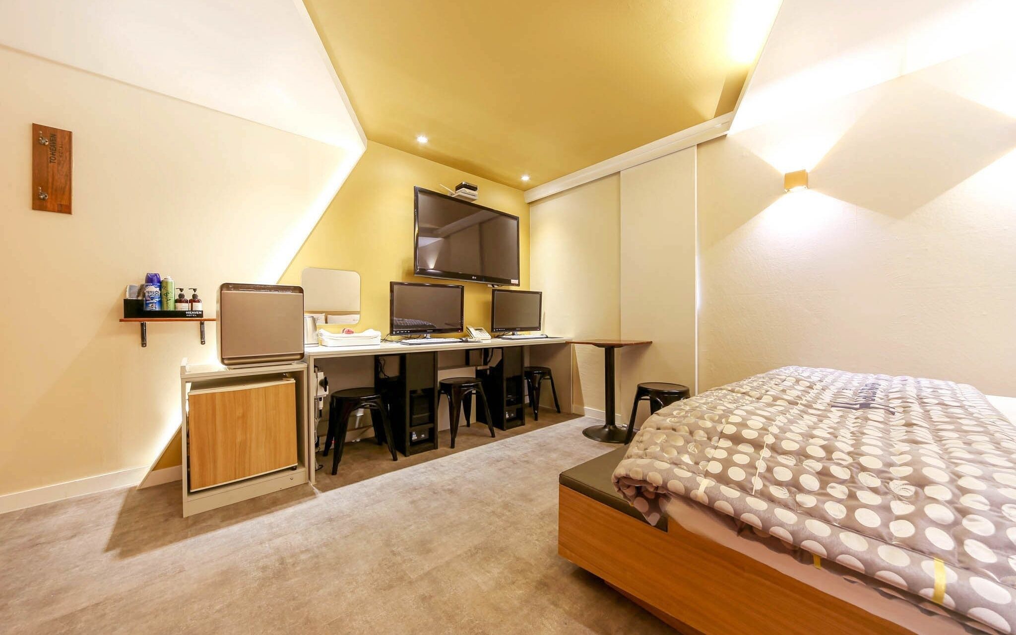 Heaven Story Hotel