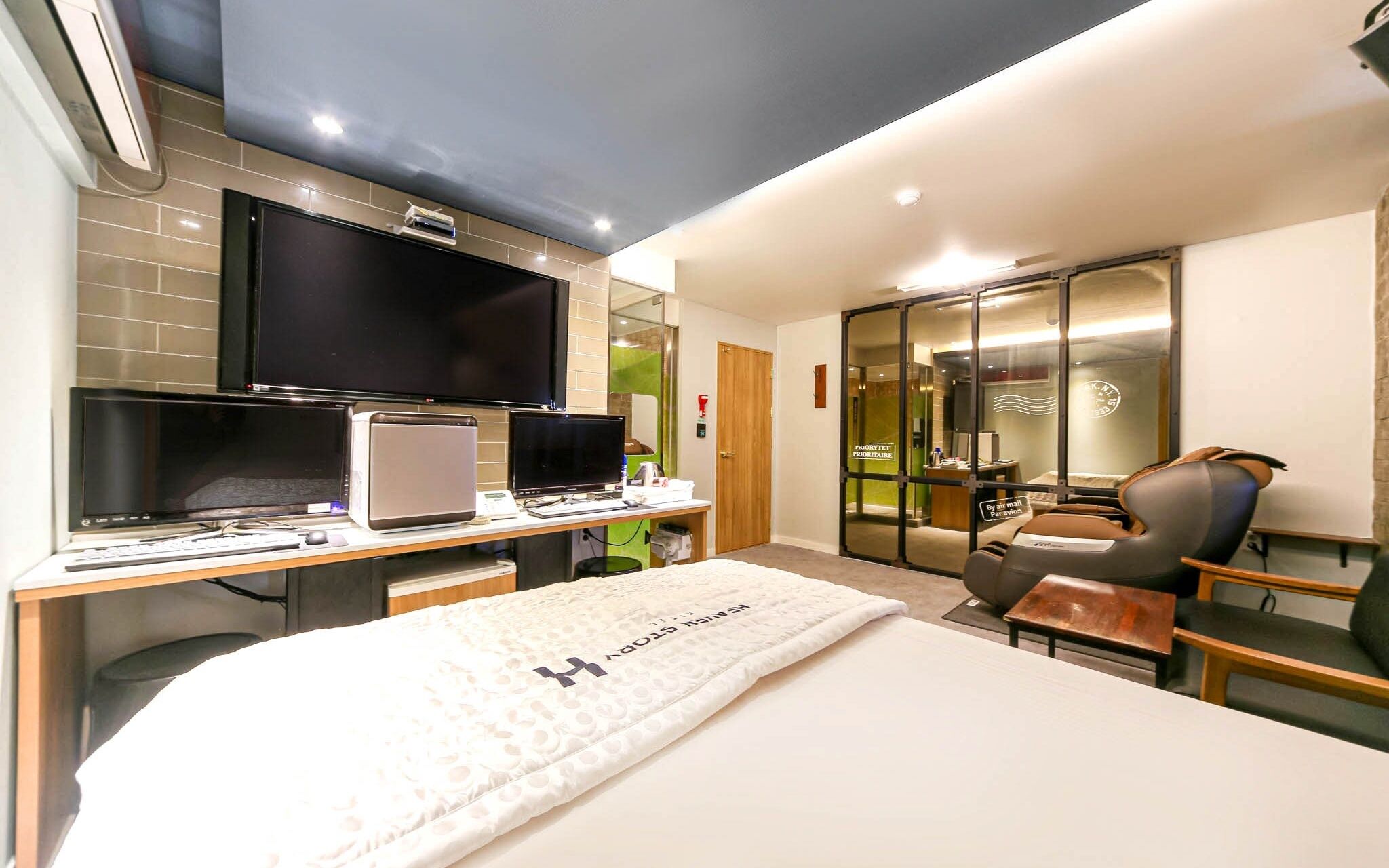 Heaven Story Hotel