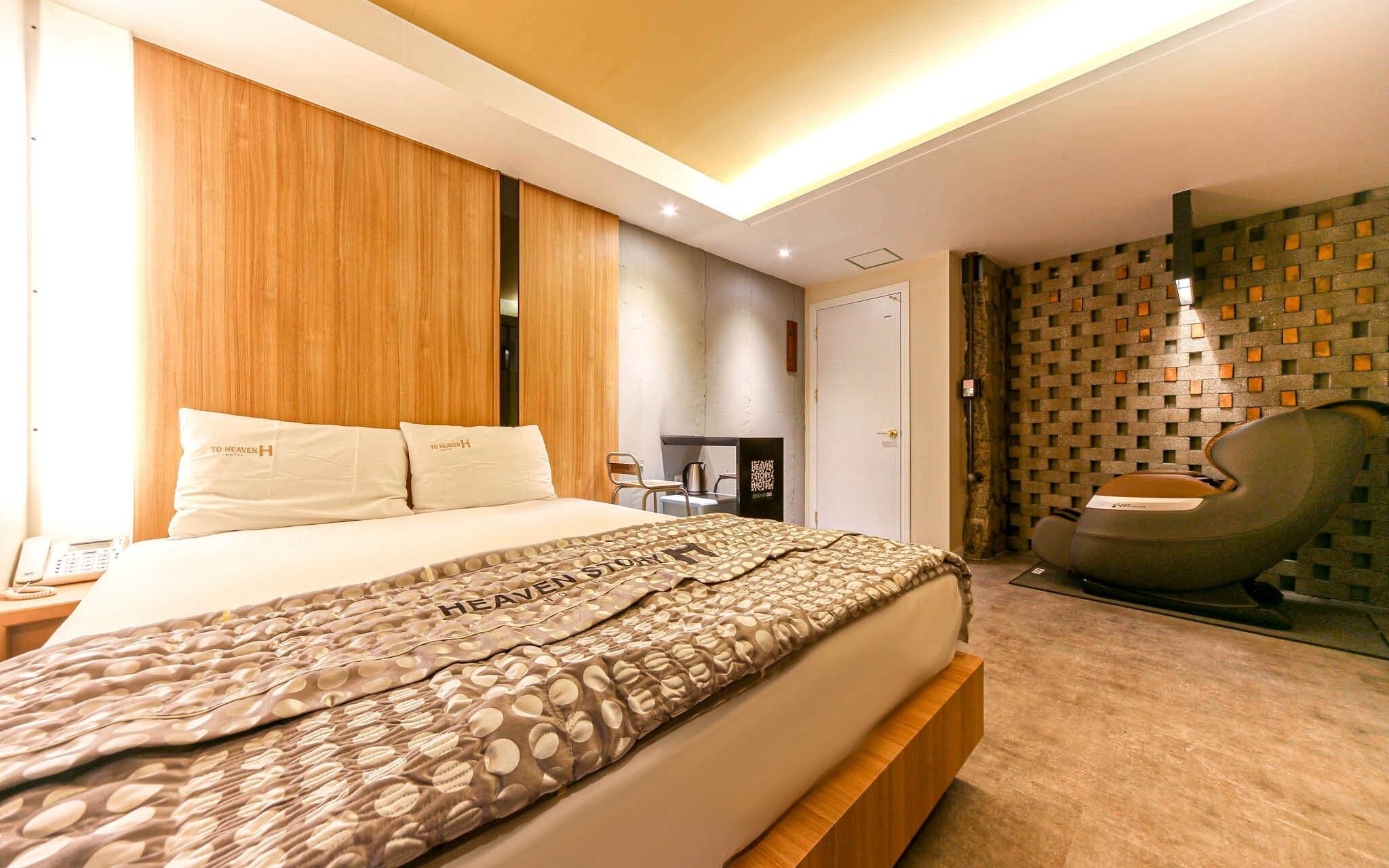 Heaven Story Hotel
