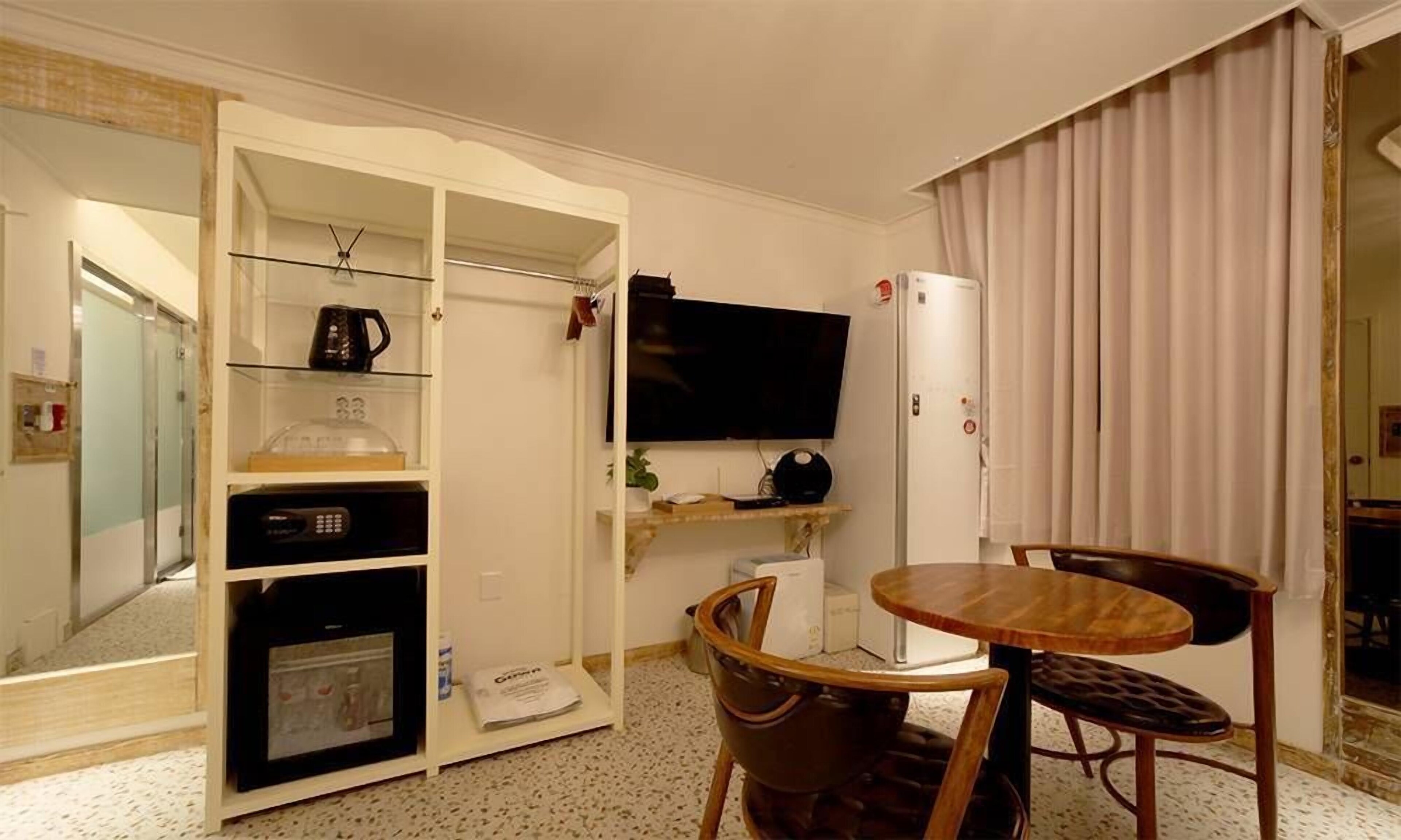 Hotel February Dongdaegu