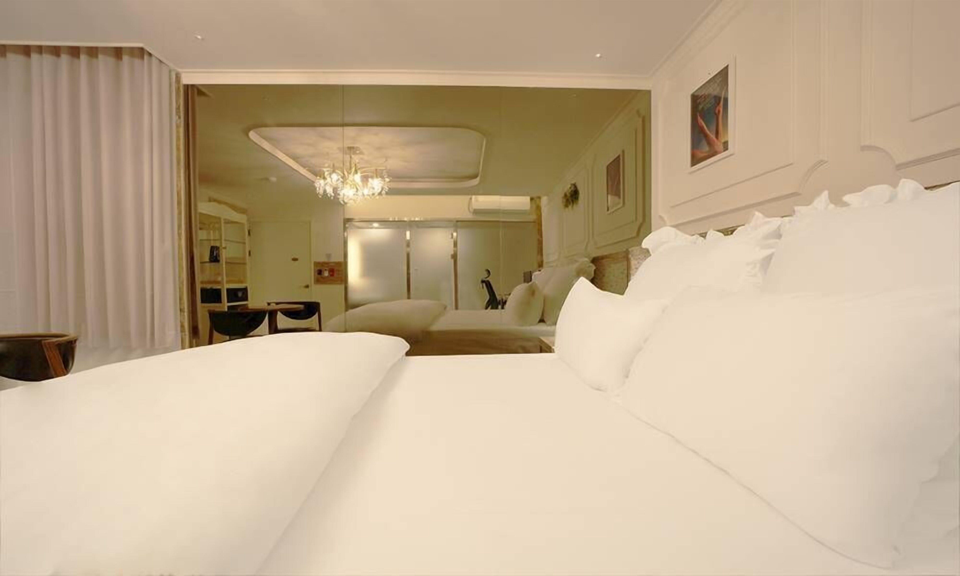 Hotel February Dongdaegu
