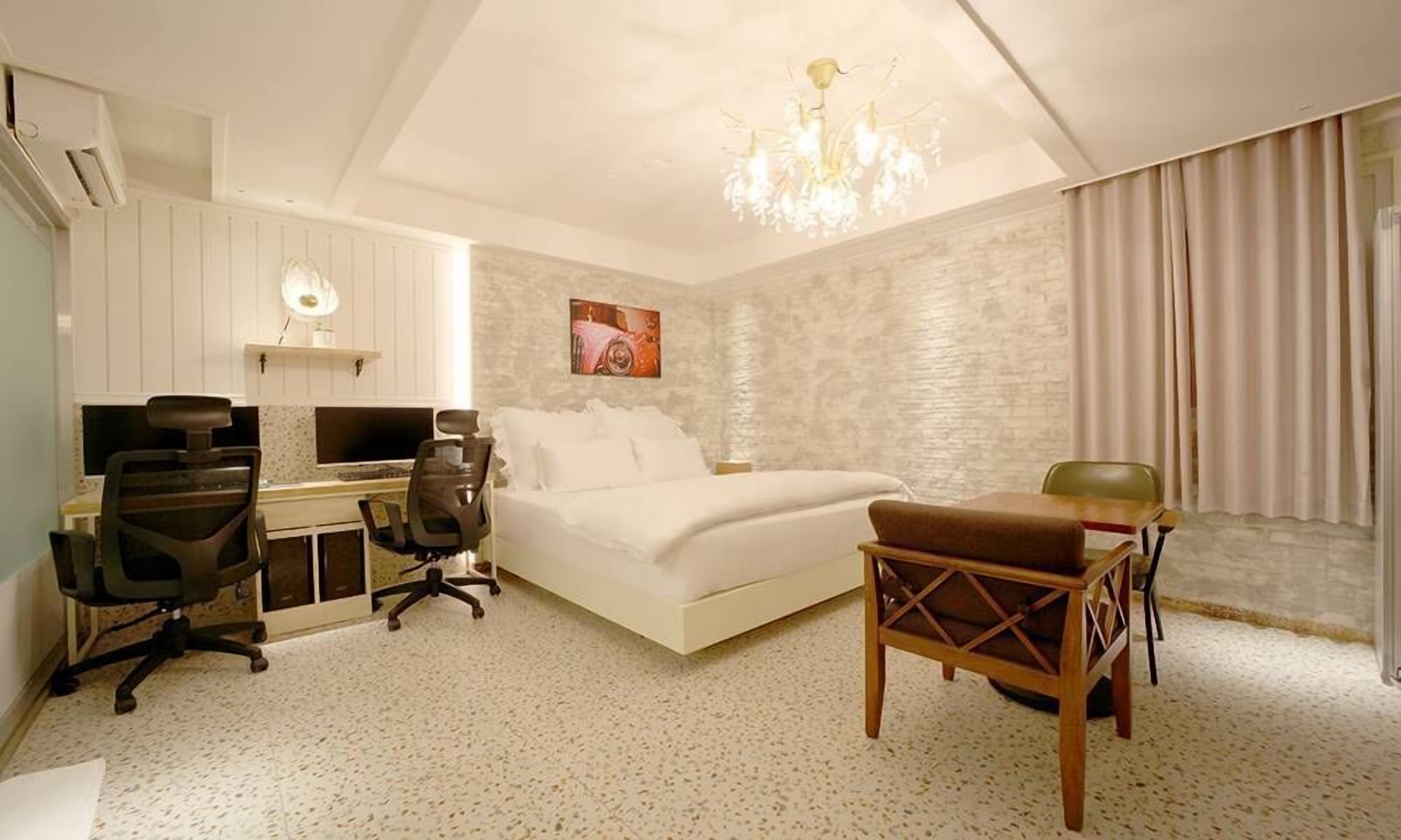 Hotel February Dongdaegu