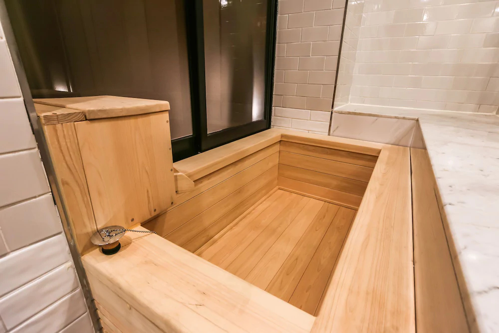 Hotel February Suseong