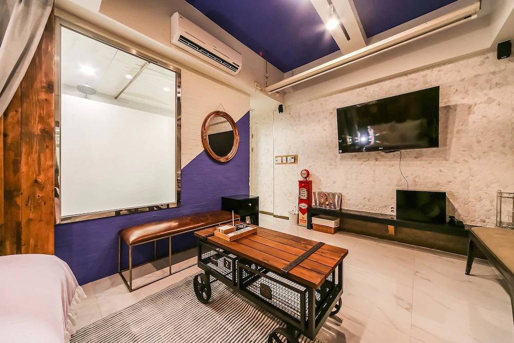 Hotel February Suseong