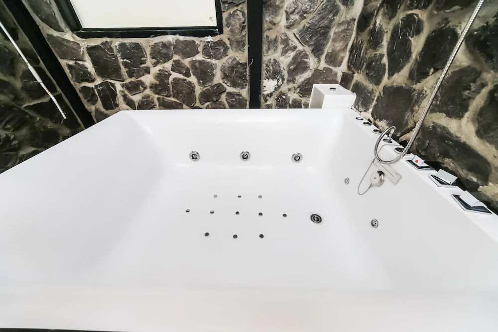 Hotel February Suseong