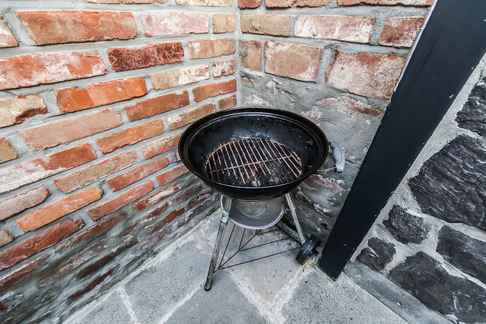 Hotel February Suseong