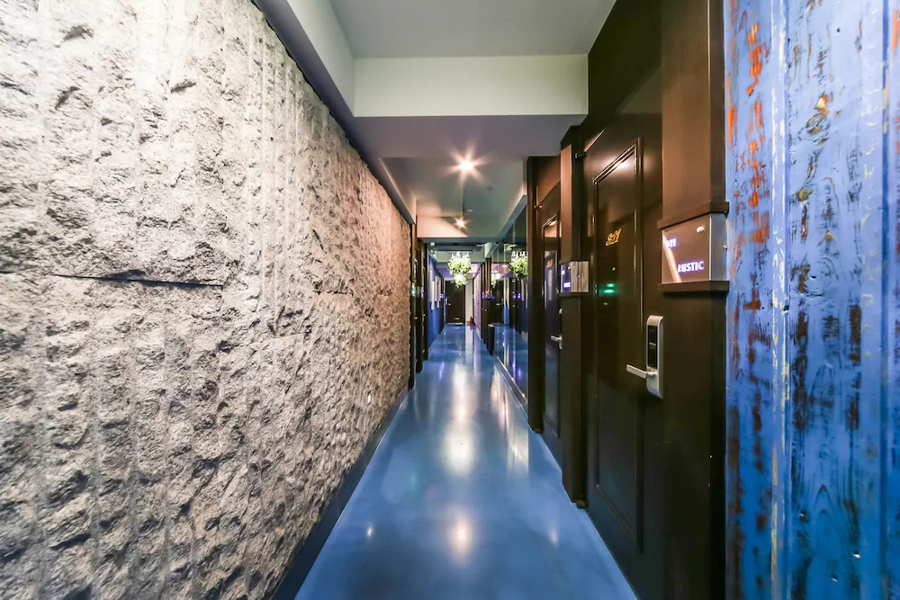 Hotel February Suseong