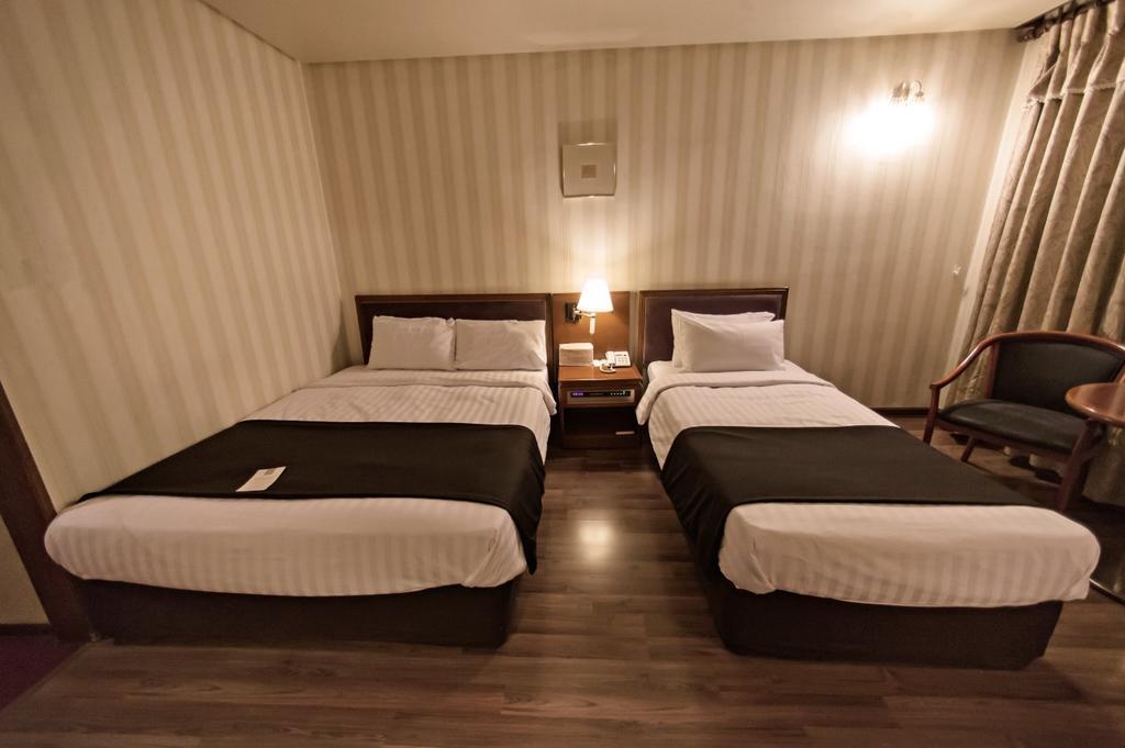 Prince Hotel