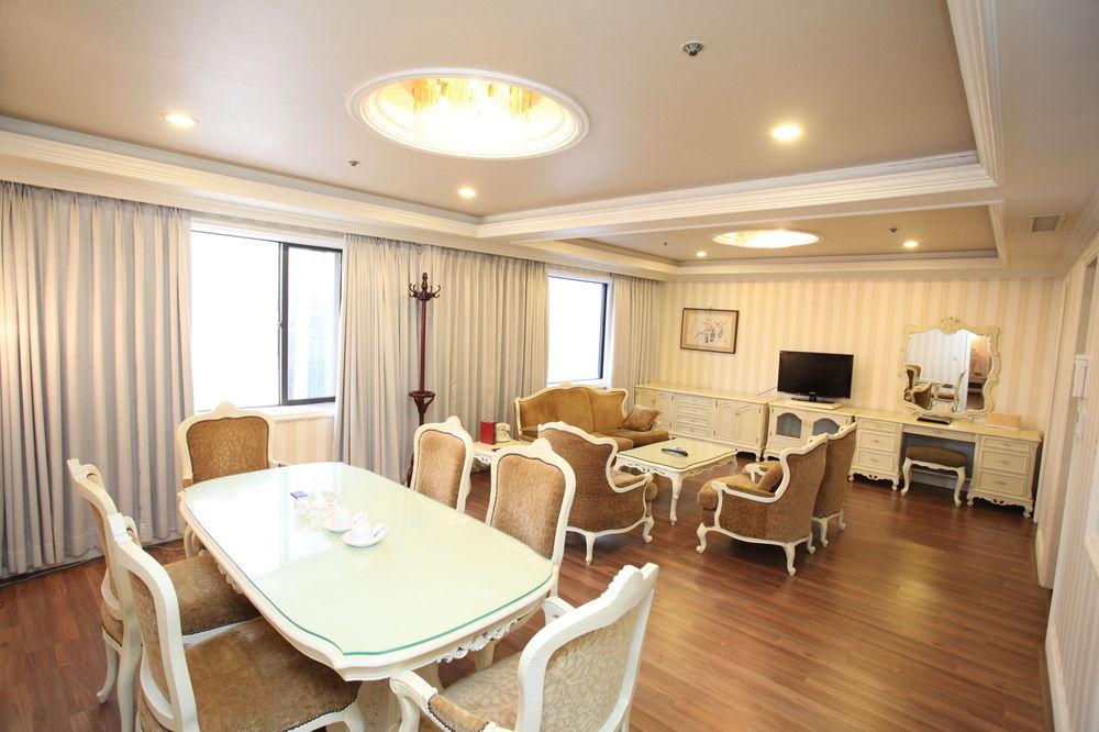 Prince Hotel