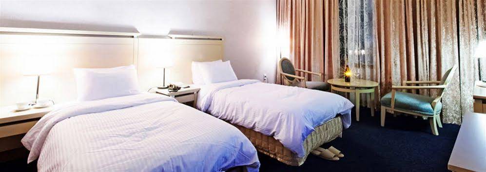 Queen Vell Hotel & Wedding