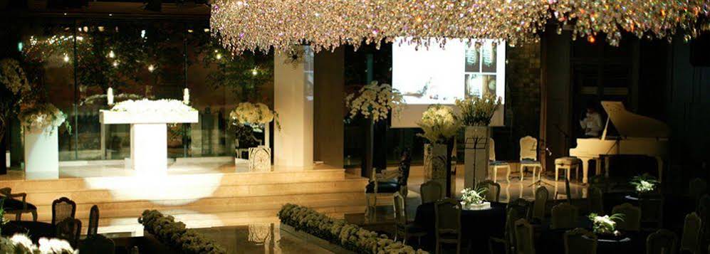 Queen Vell Hotel & Wedding