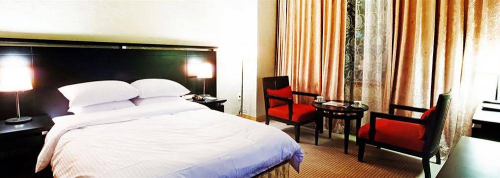 Queen Vell Hotel & Wedding