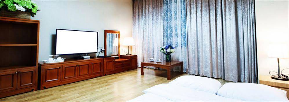 Queen Vell Hotel & Wedding