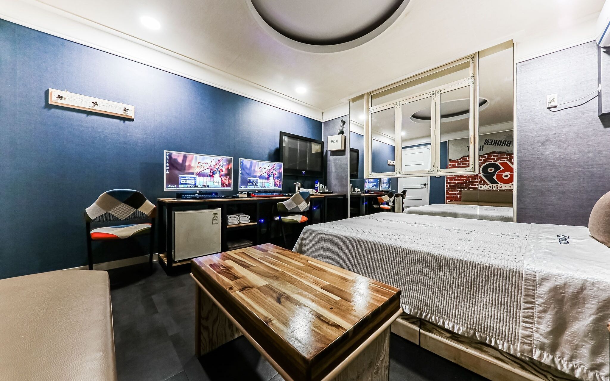 69 Motel
