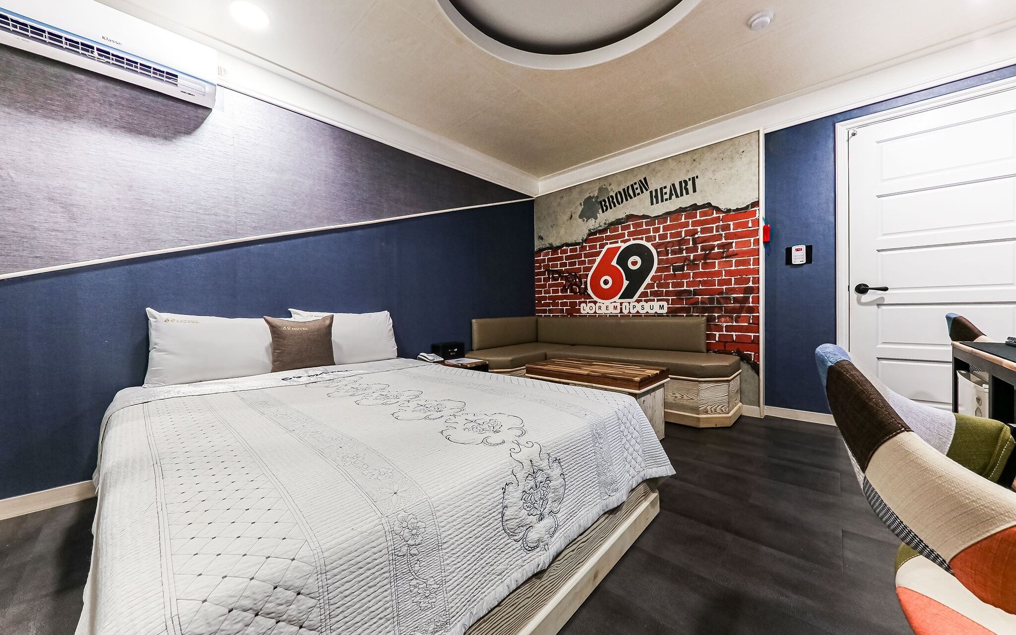 69 Motel