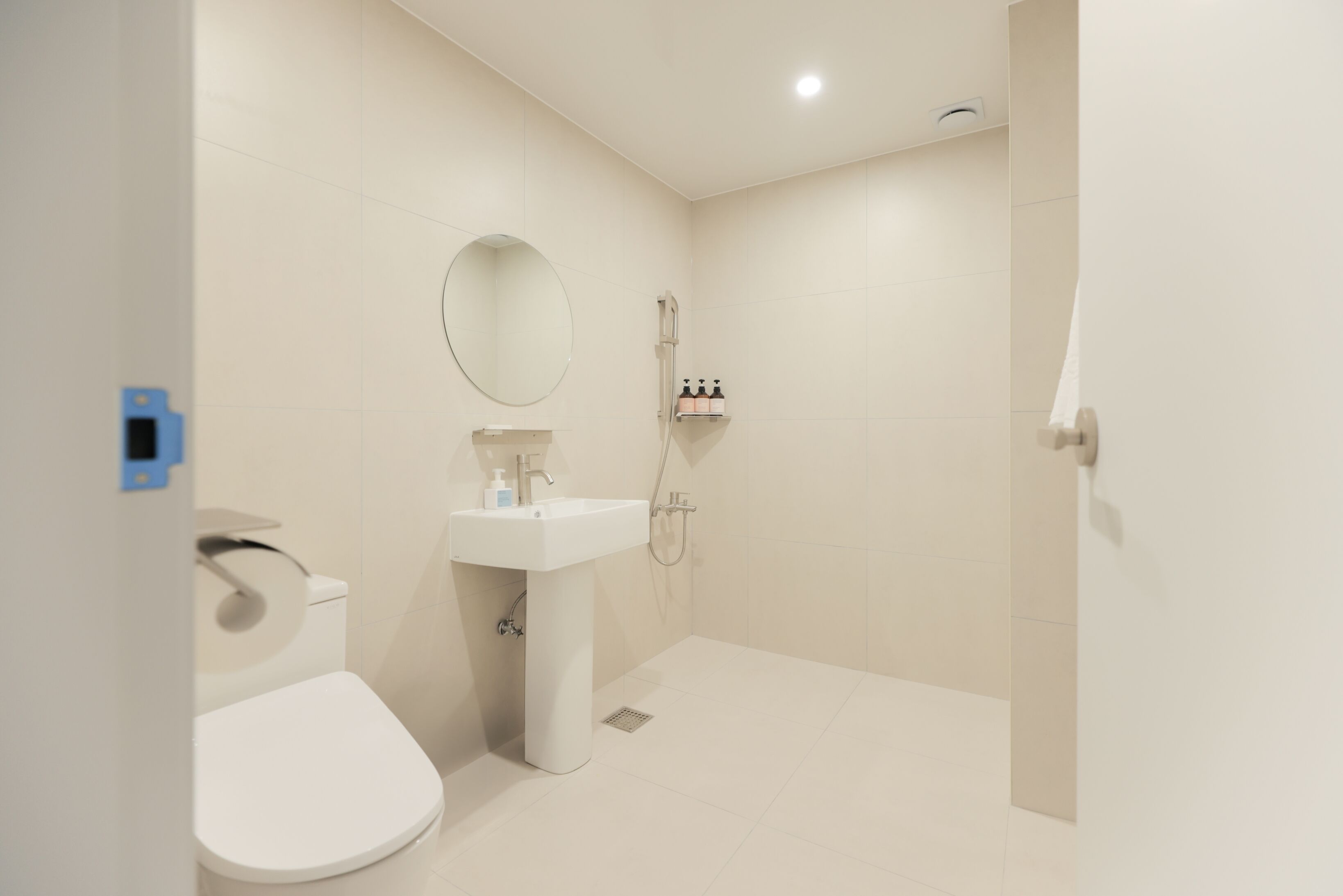Aank Air Hotel